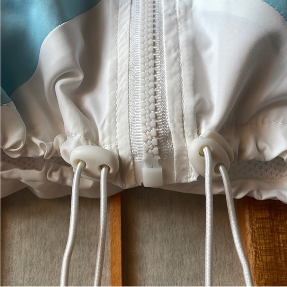 DNA Cropped Ultra Lightweight Windbreaker in
Small - Picture 3 of 13